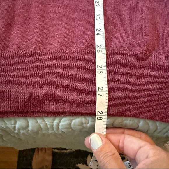 Peter Millar Crown Soft Men's Burgundy V-Neck Sweater Merino Wool/Silk Blend EUC - Picture 6 of 7